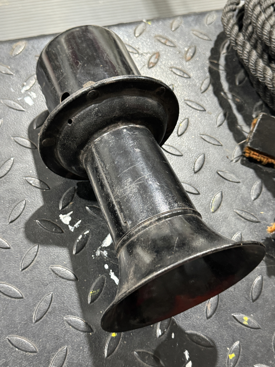 Horn, top